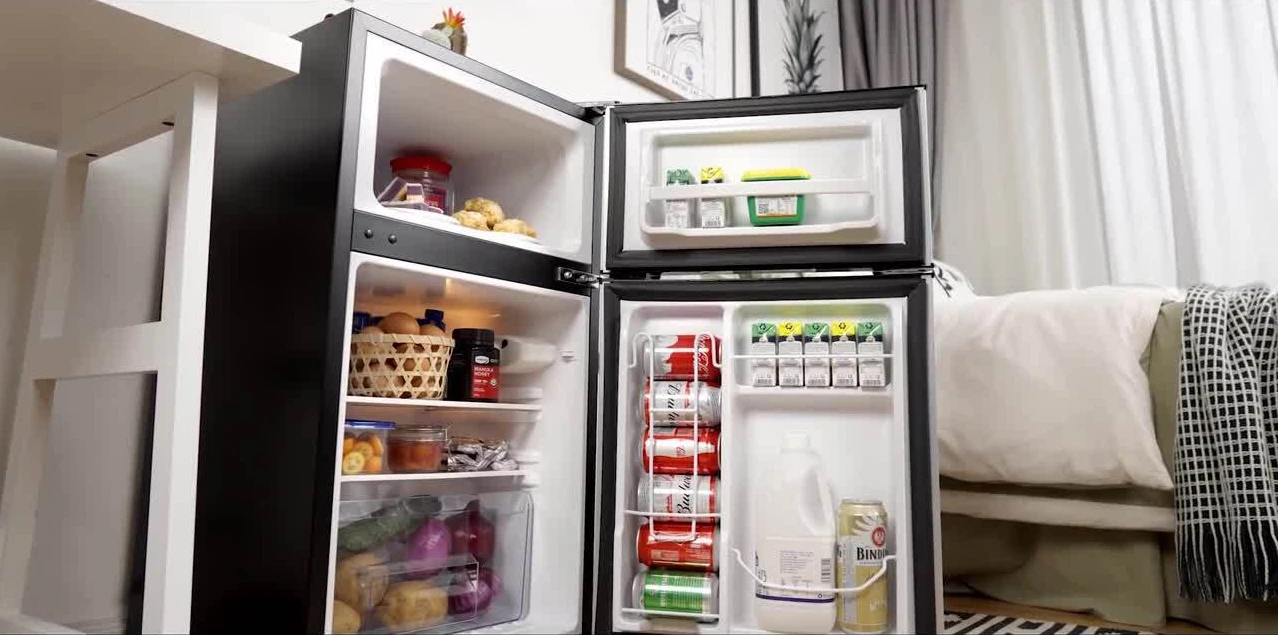 compact-dorm-refrigerator-chill-in-college-what-is-a-compact-dorm-refrigerator-household-appliances-uniqsource-com