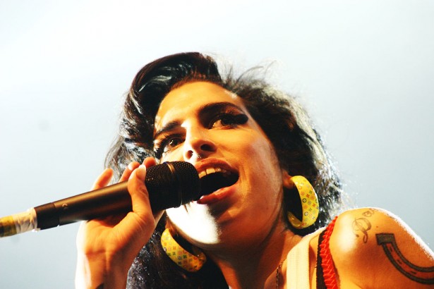 Learning To Sing - Amy Winehouse Eurockeennes 2007