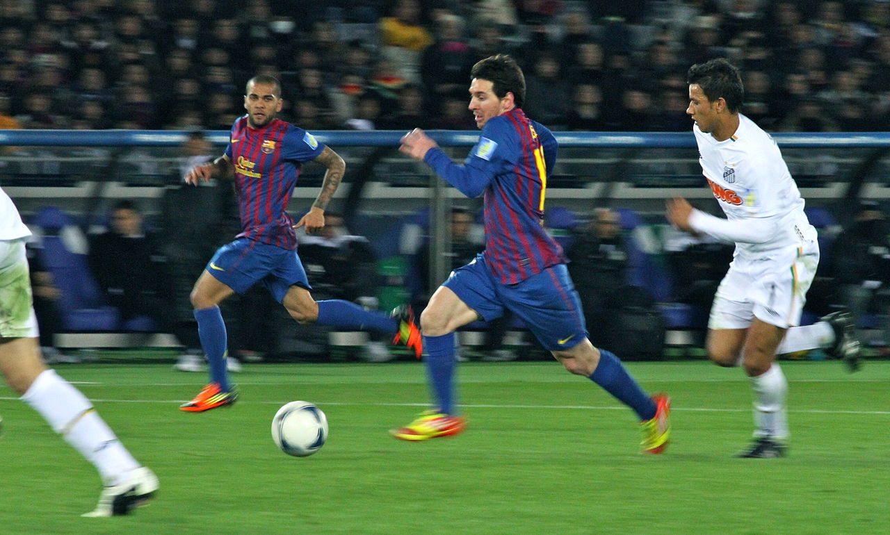 how-to-run-faster-in-soccer-speed-and-endurance-run-faster-soccer–gain-speed-lionel-messi