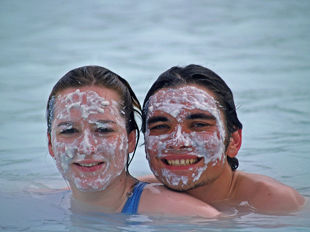 Skin Whitening 101 – Forever White Skin - Skin Whitening Made Easy - Skin Whitening Forever - Exfoliating faces